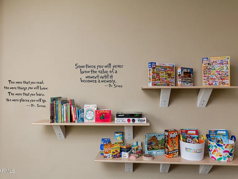 8408 W Midway Ave — Photo 27
