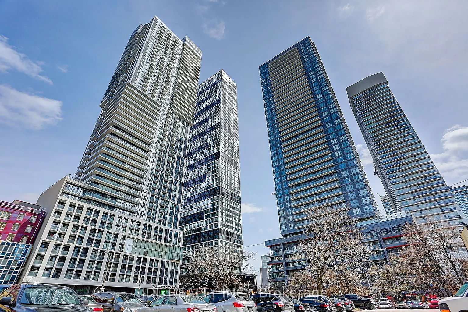 159 Dundas St E #704 photo 1