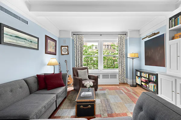 Sold by Sotheby's International Realty | media 2