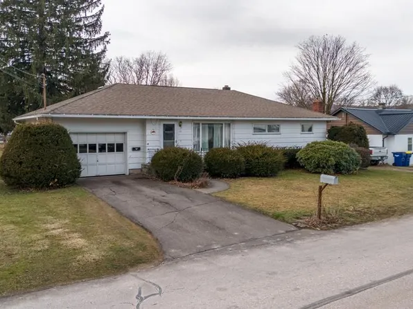 58 Warren St, Sayre, PA 18840