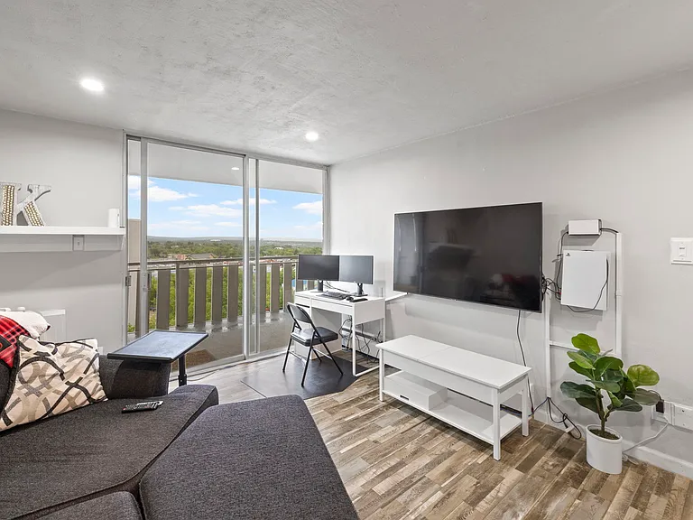 900 Saturn Dr #807 — Photo 15