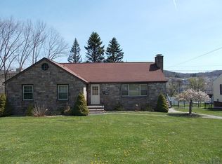 1715 Hillside Ave, Windber, PA