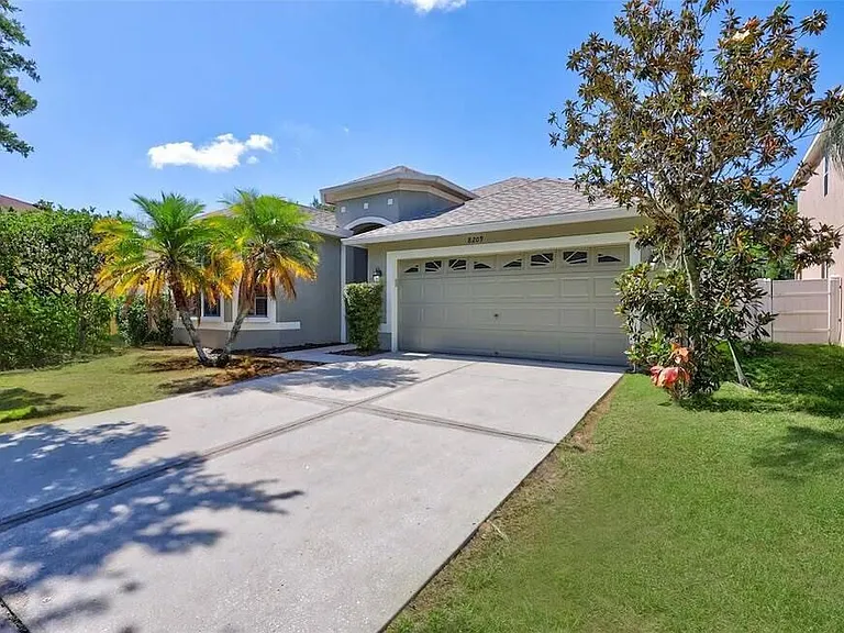 8209 Water Tower Dr — Photo 1