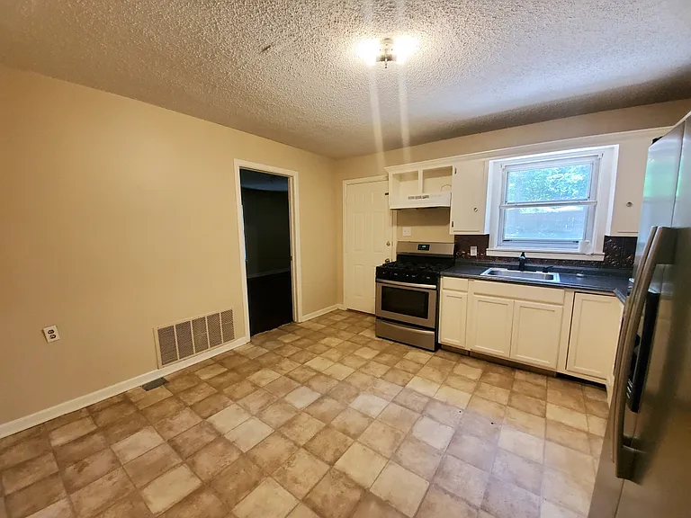 2340 Gish Ln — Photo 15