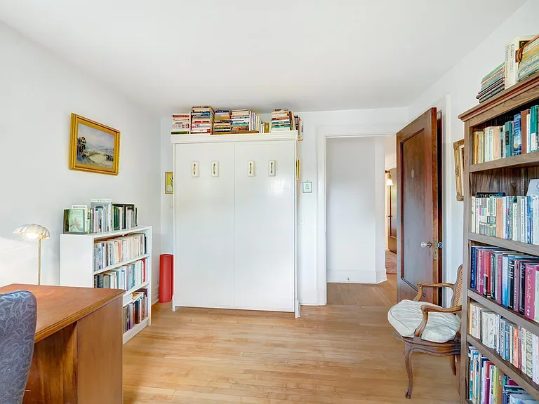 25 Langdon St #B — Photo 12