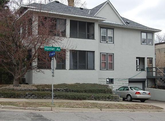 2nd image of 419 W Franklin Ave
