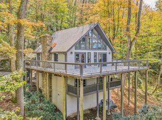 975 Hillside Dr, Linville, NC 28646