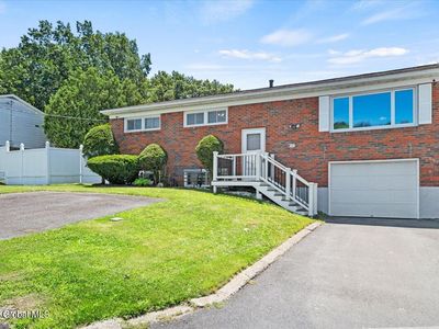 5 Bickford Lane, Troy, NY, 12182
