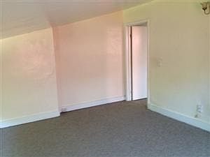 5th image of 2206 Vine St #2