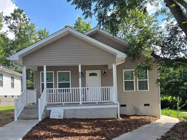 209 W Roswell St, Troy, NC 27371