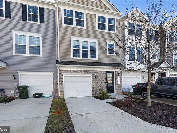 2nd image of 23102 Mountain Laurel Ln