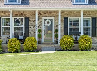 1842 Twin Rivers Rd, Clarksville, TN 37040