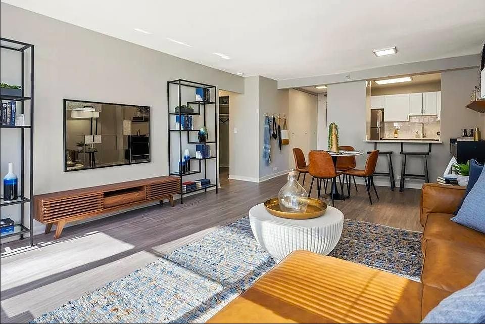 1st image of 340 E Ontario St #2-1113