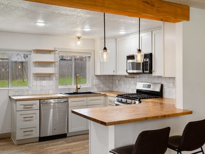 900 Circle Dr, Carlisle, IA, 50047
