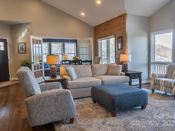 5th image of 615 Orchard Ln #57