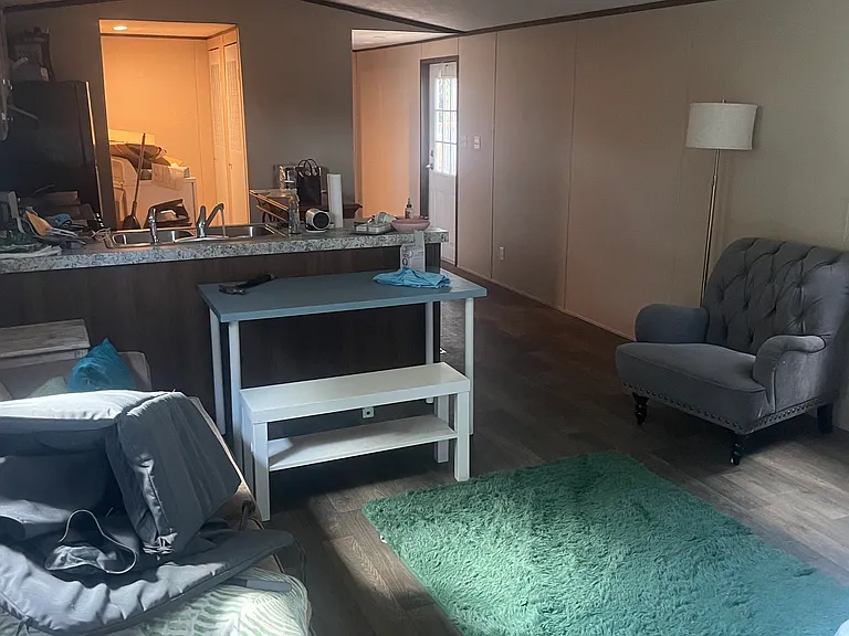 261 E Clark St — Photo 9
