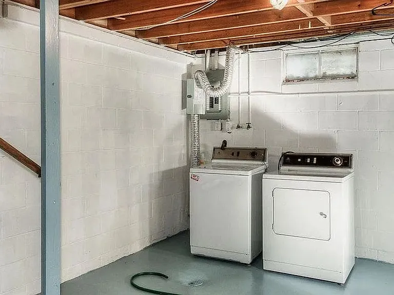 5803 S 50th St — Photo 11