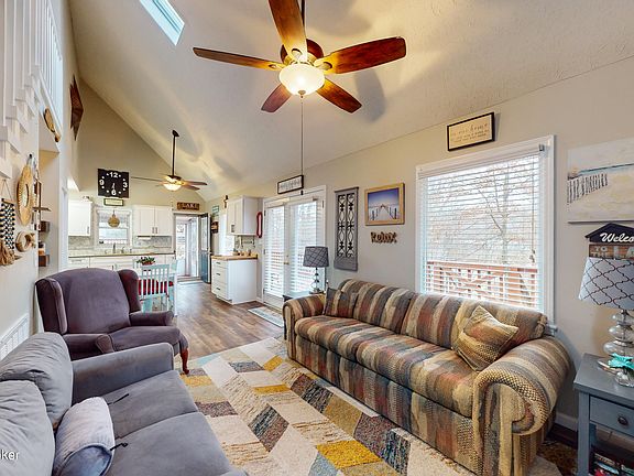 4th image of 506 Lake Forest Ln