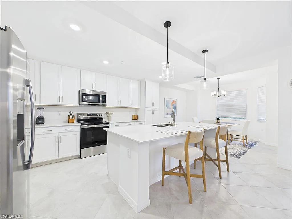 Building Photo - 5527 Double Eagle Circle Ave #3817