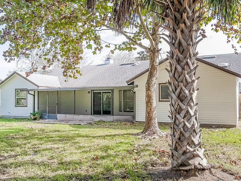 606 Charles Pinckney St — Photo 15