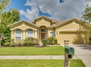 7304 Guilford Pine Ln, Apollo Beach, FL 33572