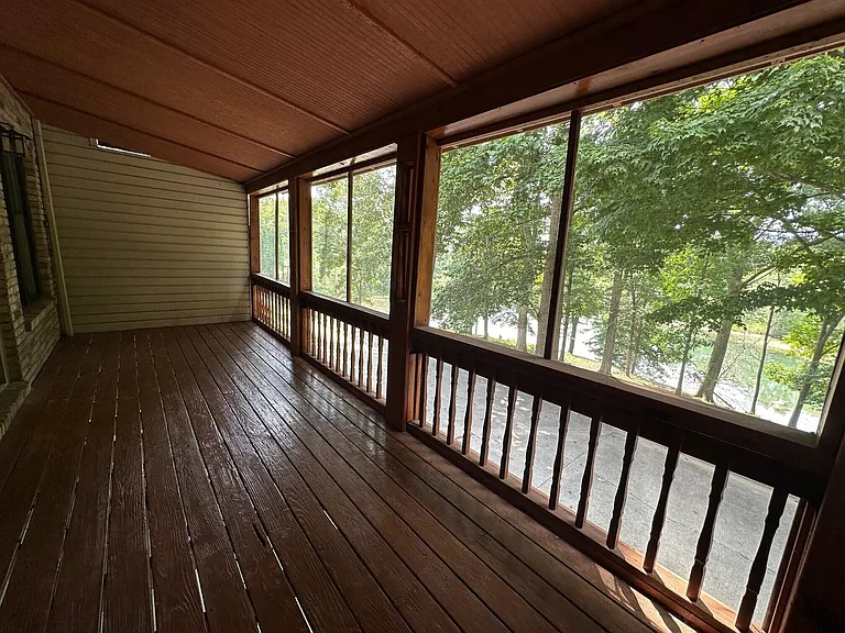 3505 Lakeside Ct — Photo 17