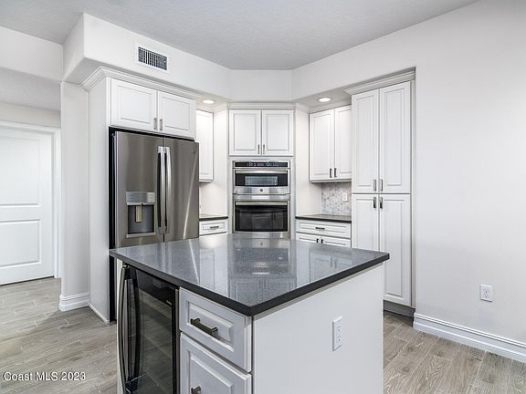 5th image of 1465 S Harbor City Blvd #203
