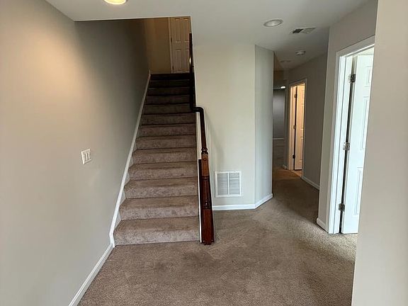 4th image of 25680 Pleasant Valley Rd