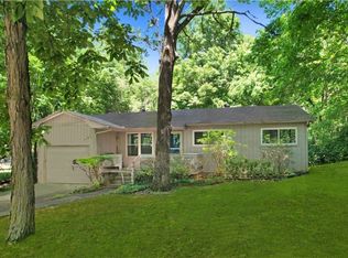 1640 N Lunsford Ave, Fayetteville, AR 72701