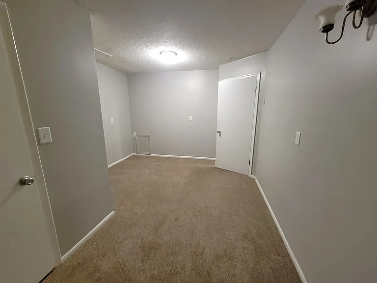1431 Jefferson St NE #4 — Photo 21