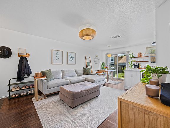 4th image of 6809 Sabrina Dr
