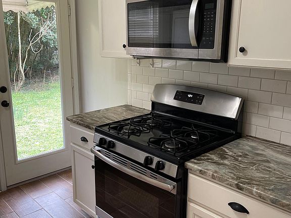 2nd image of 508 Greenwich Dr