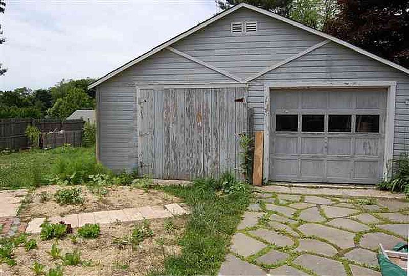 3rd image of 50 PROSPECT Avenue