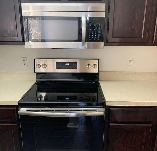 9817 Walnut St #210 — Photo 32