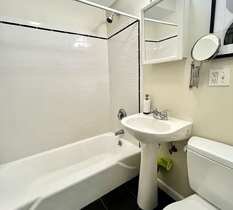 4th image of 1800 Massachusetts Ave APT 4