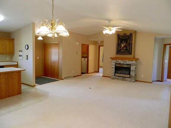 2nd image of 1280 Westbrook Cir