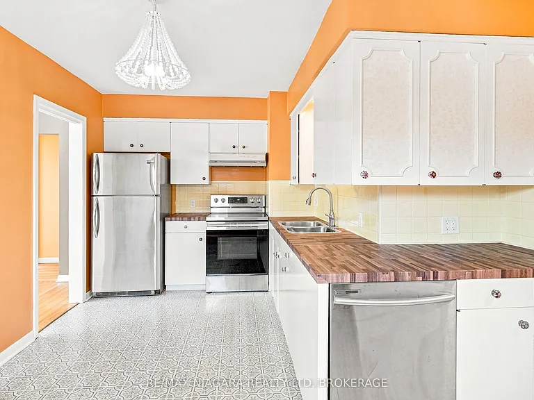 6521 Caledonia St — Photo 12