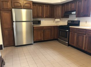 522 Watertown St APT 2, Newtonville, MA 02460