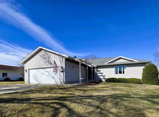 1603 2nd Ave, Vinton, IA 52349