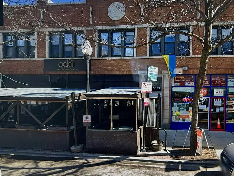 5655 N Clark St #2F — Photo 6