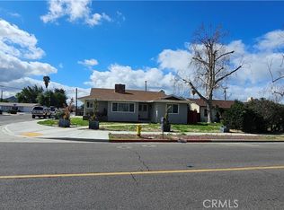 305 W Mayberry Ave, Hemet, CA 92543