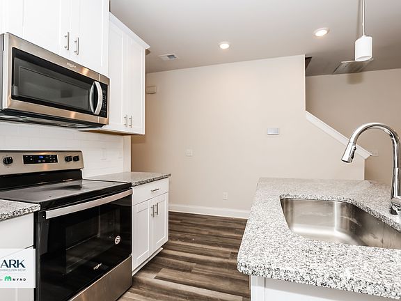 4th image of 819 Arrington Way