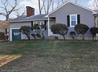 36 Gillooly Dr, Warwick, RI 02888