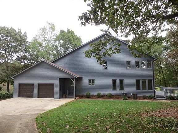 4th image of 3463 38th Street Dr NE