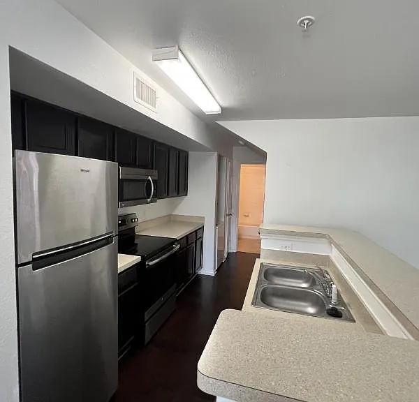 9817 Walnut St #210 — Photo 62