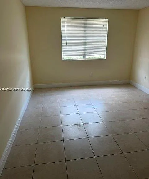 1249 SW 46th Ave #1401 — Photo 7