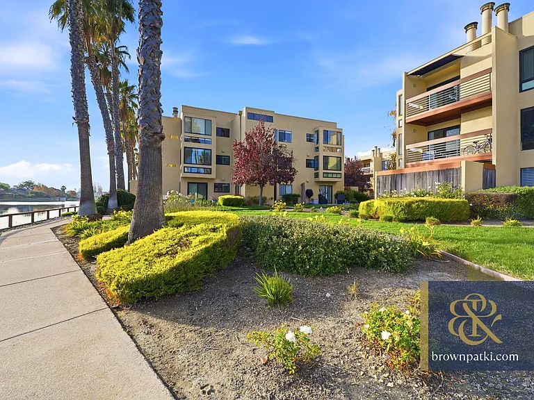 916 Beach Park Blvd #67II — Photo 23