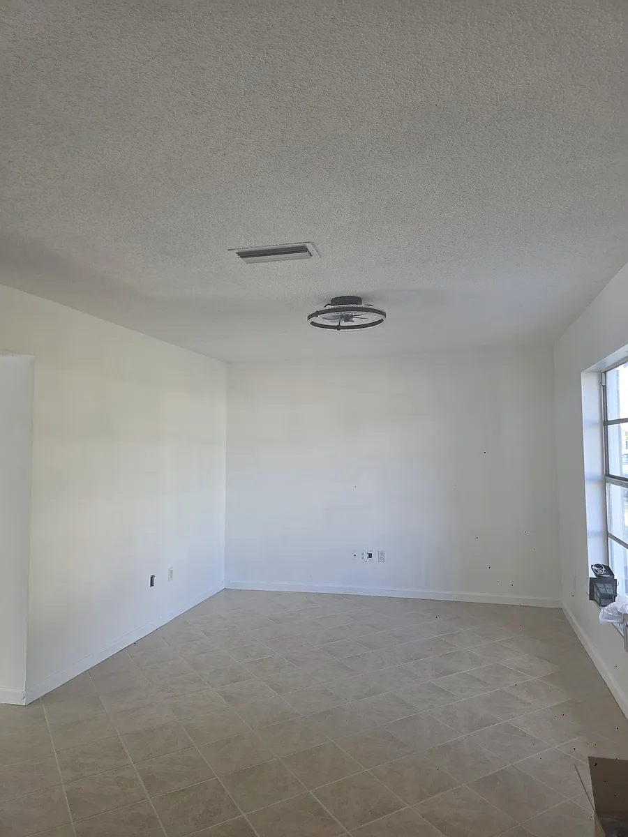 Building Photo - 1243 Kinglet Ter