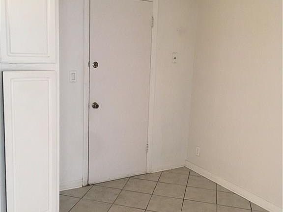 5th image of 4117 Park St