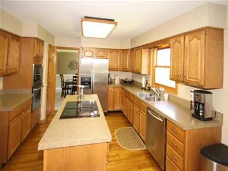 10282 Falling Waters Ln — Photo 11